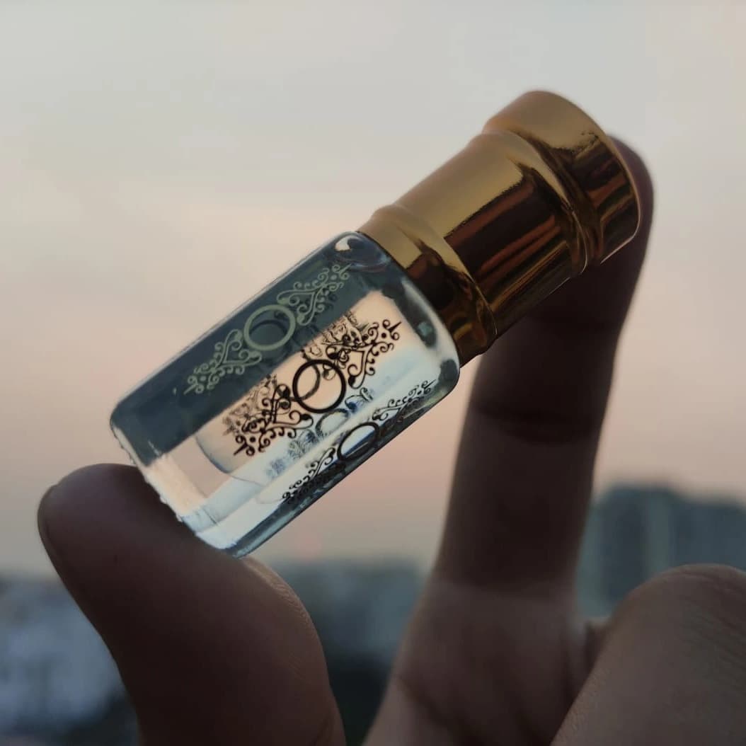 Banner displaying the newest perfume oil arrivals